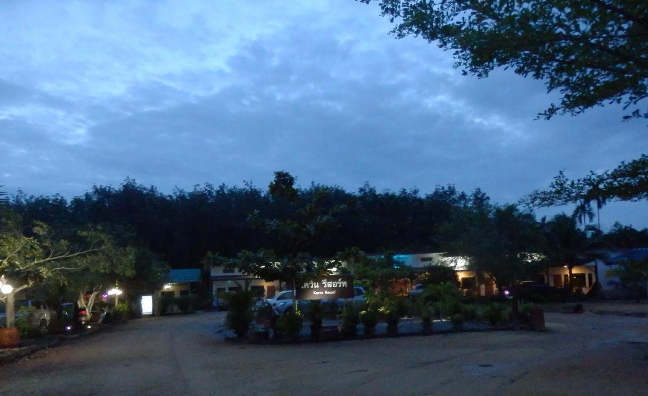 Kevin Resort Mae Phim Luaran gambar